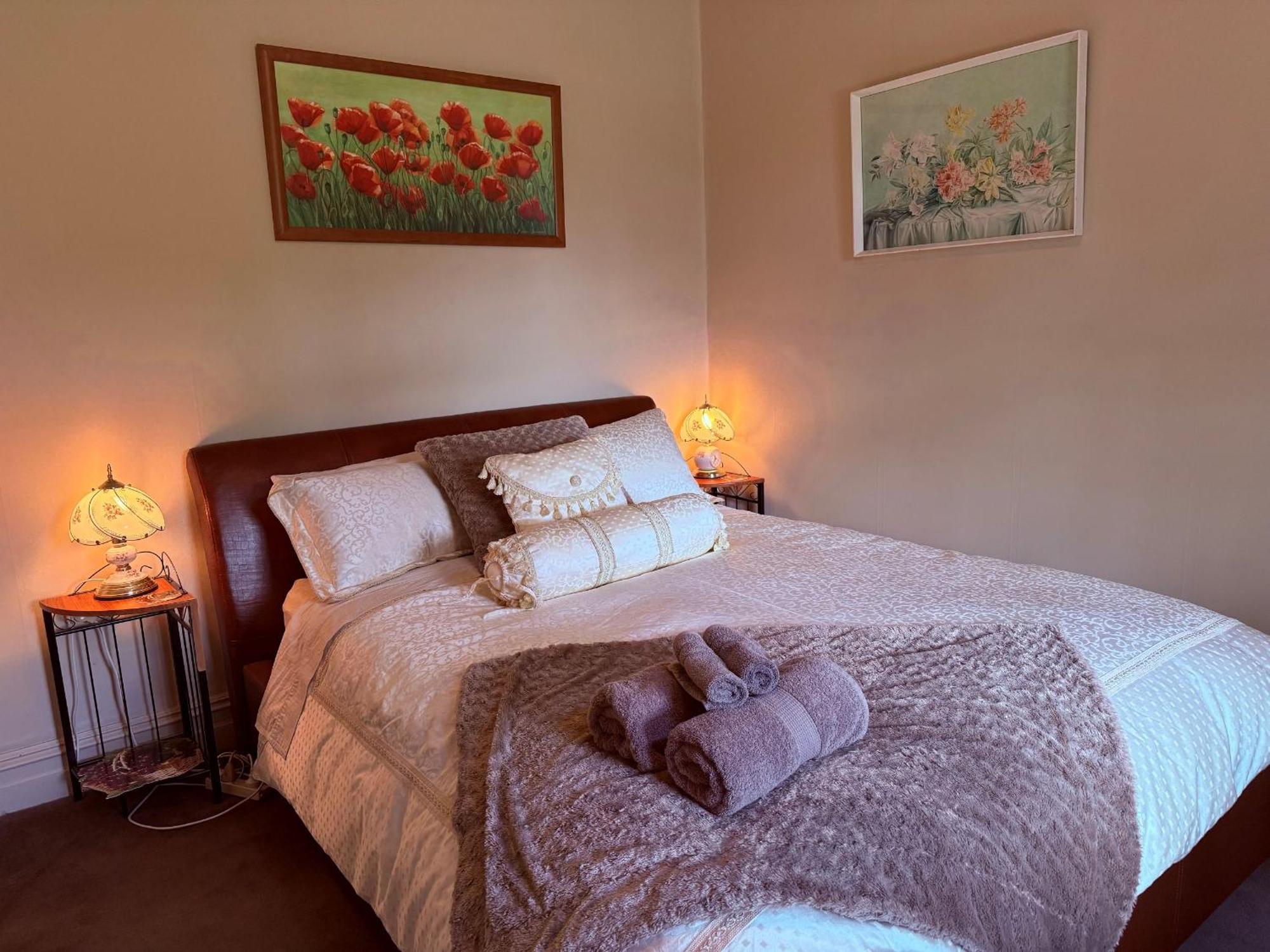 Anglesea House Inn Renwick Buitenkant foto